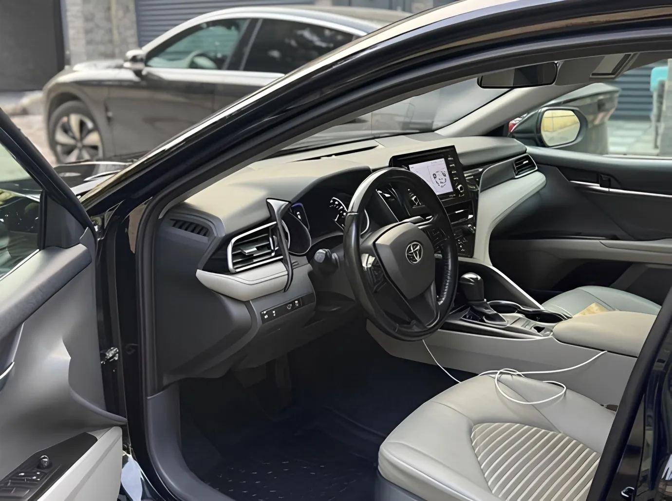 Toyota Camry, 2.5 L, 2022 year, 130 000 km, Baku - Price: 42 900 ₼ - Tunel.az