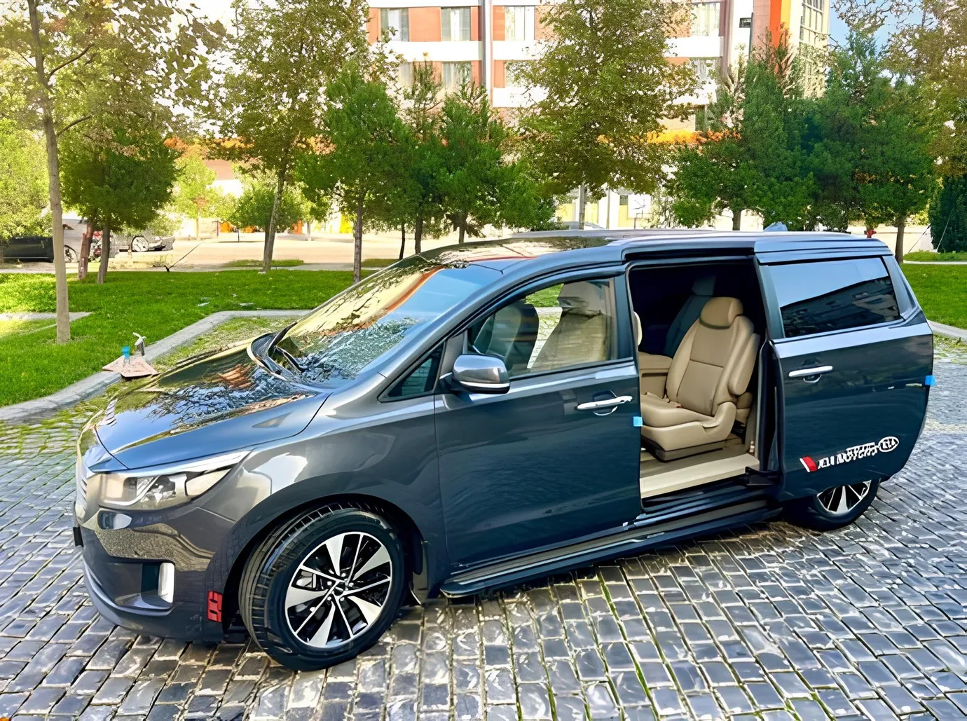 Kia Carnival, 2.2 L, 2016 жыл, 191 000 km, Baku - Баасы: 27 600 ₼ - Tunel.az