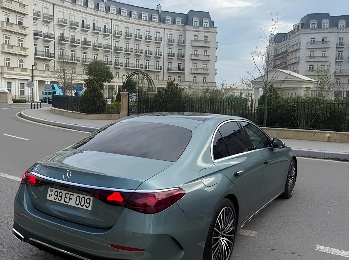 Mercedes E 350 e, 2.0 L, 2024 year, 33 000 km, Baku - Price: 127 330 ₼ - Tunel.az