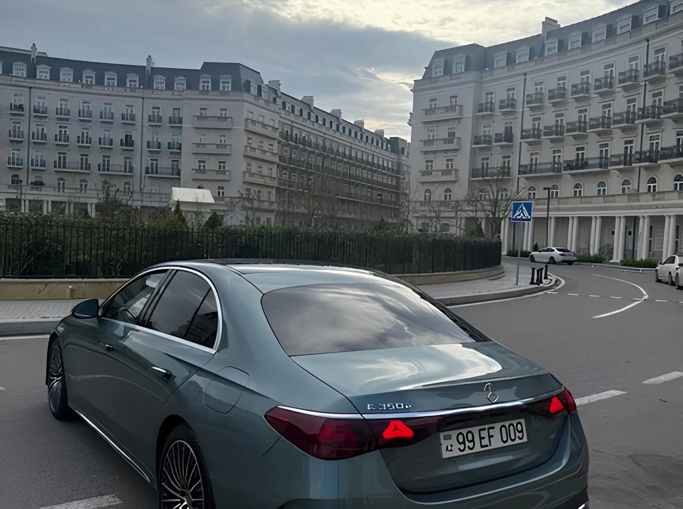 Mercedes E 350 e, 2.0 L, 2024 year, 33 000 km, Baku - Price: 127 330 ₼ - Tunel.az
