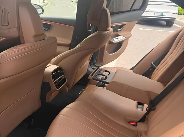 Mercedes E 350 e, 2.0 L, 2024 year, 33 000 km, Baku - Price: 127 330 ₼ - Tunel.az