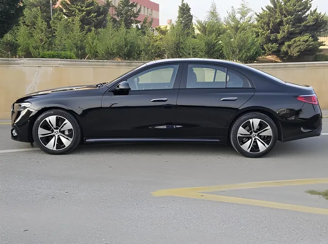 Mercedes E 350 4MATIC, 2.0 L, 2024 წელი, 2 000 km, Baku - ფასი: 99 450 ₼ - Tunel.az