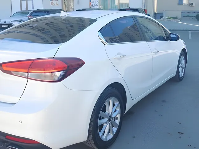 Kia K3, 1.6 L, 2017 i̇l, 181 000 km, Bakı - Qiymət: 19 900 ₼ - Tunel.az