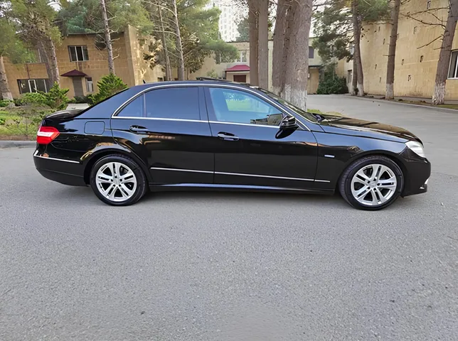Mercedes E 350 4MATIC, 3.5 L, 2010 year, 325 846 km, Baku - Price: 19 800 ₼ - Tunel.az