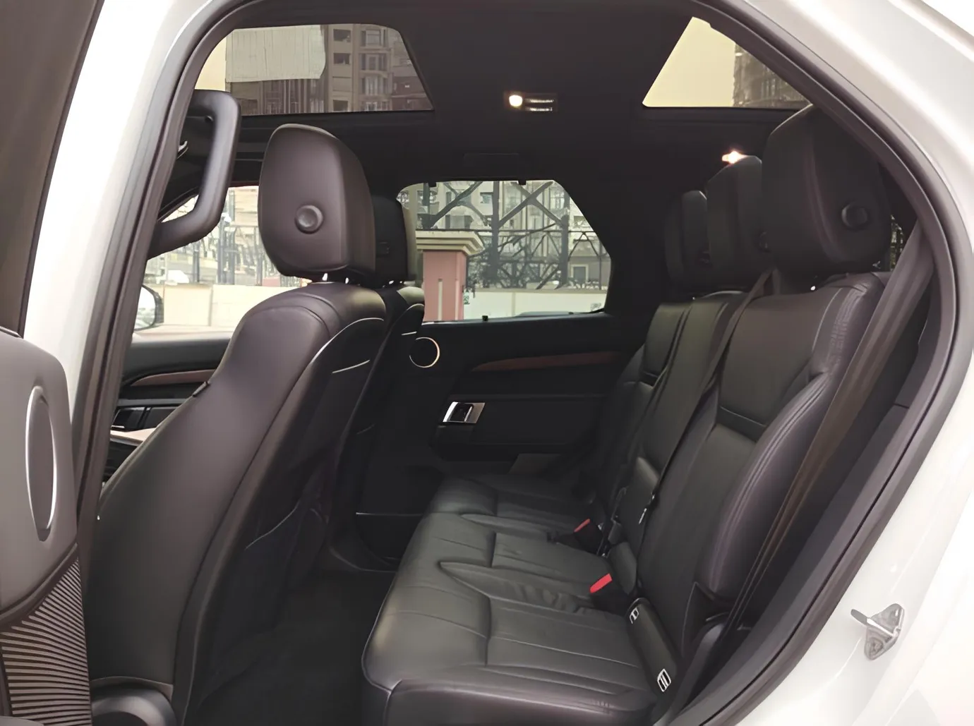 Land Rover Discovery, 3.0 L, 2017 год, 143 000 km, Баку - Цена: 48 450 ₼ - Tunel.az