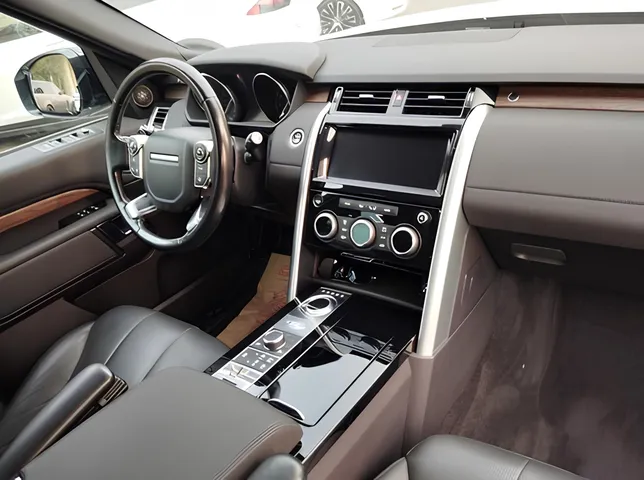 Land Rover Discovery, 3.0 L, 2017 год, 143 000 km, Баку - Цена: 48 450 ₼ - Tunel.az