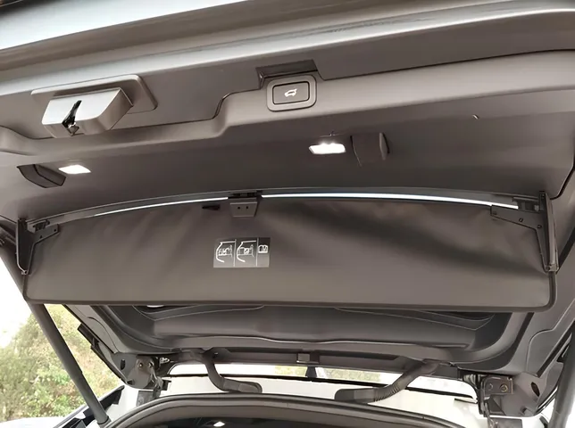 Land Rover Discovery, 3.0 L, 2017 год, 143 000 km, Баку - Цена: 48 450 ₼ - Tunel.az