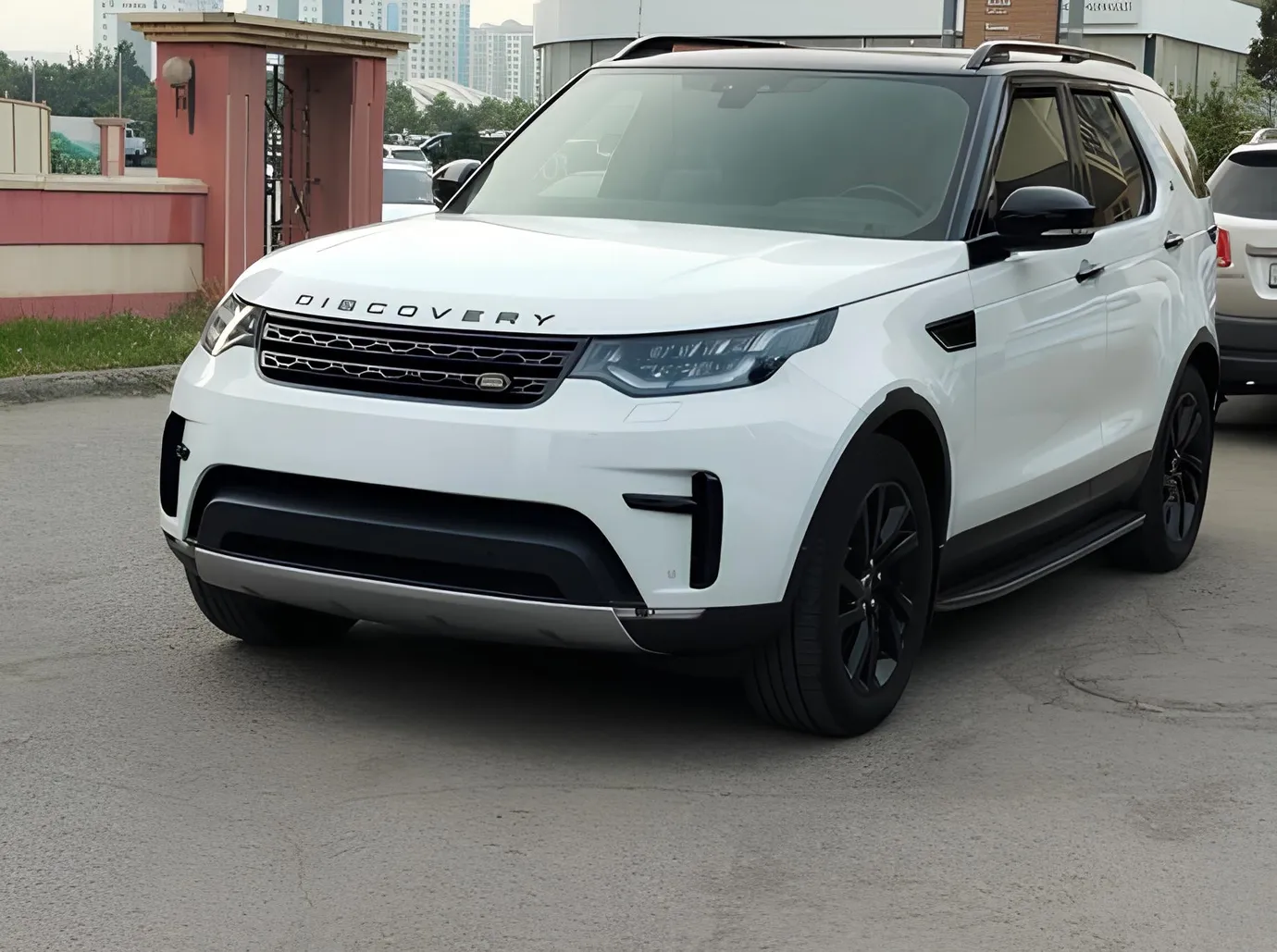 Land Rover Discovery, 3.0 L, 2017 год, 143 000 km, Баку - Цена: 48 450 ₼ - Tunel.az
