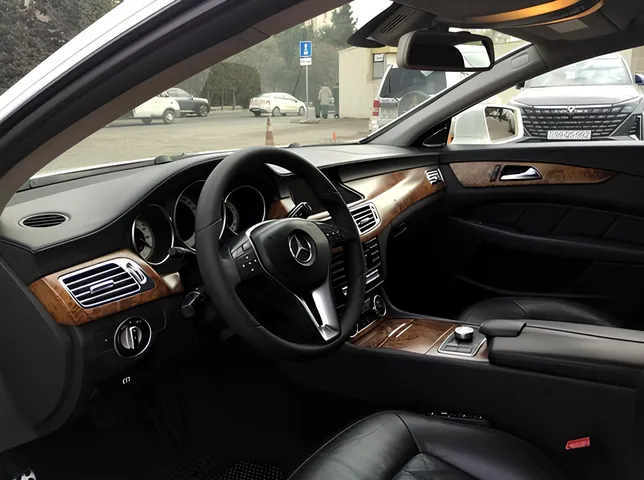 Mercedes CLS 350, 3.5 L, 2012 i̇l, 205 000 km, Bakı - Qiymət: 35 500 ₼ - Tunel.az