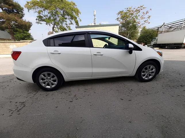 Kia Rio, 1.6 L, 2016 год, 199 559 km, Баку - Цена: 16 800 ₼ - Tunel.az