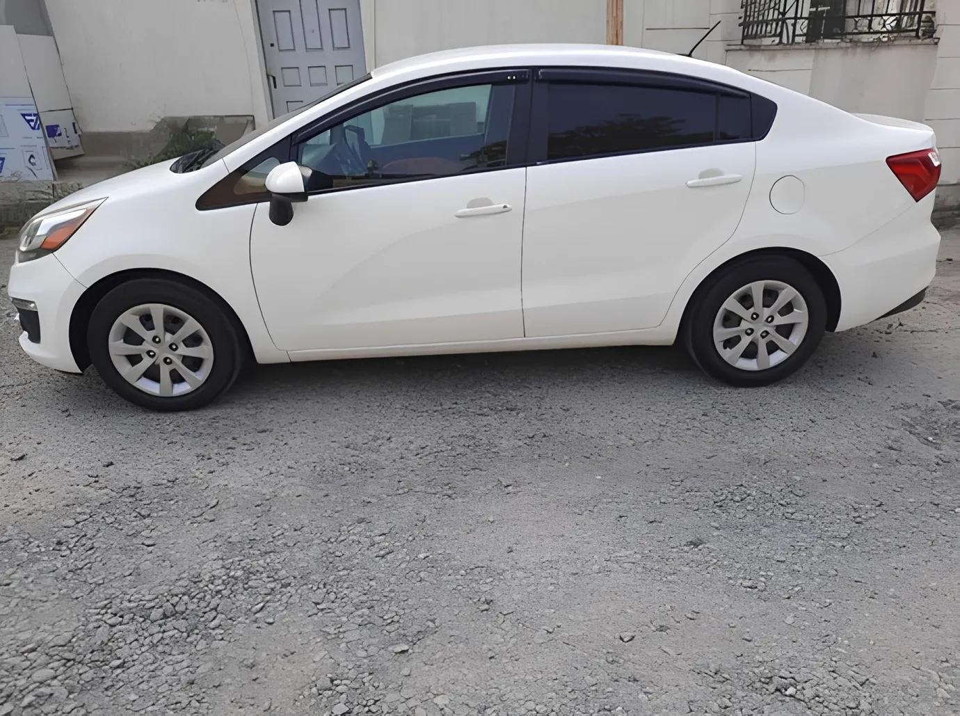 Kia Rio, 1.6 L, 2016 год, 199 559 km, Баку - Цена: 16 800 ₼ - Tunel.az