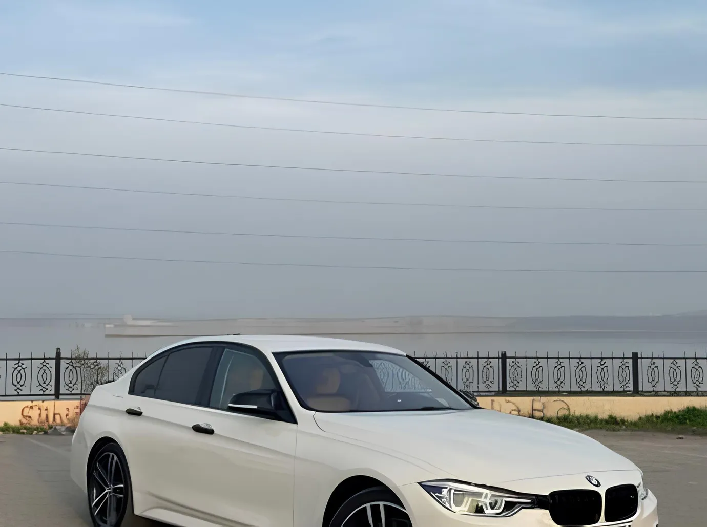 BMW 330, 2.0 L, 2016 i̇l, 265 000 km, Bakı - Qiymət: 21 800 ₼ - Tunel.az