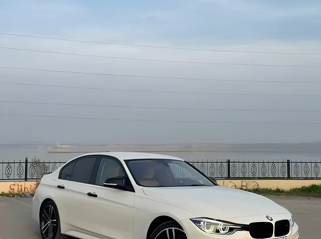 BMW 330, 2.0 L, 2016 i̇l, 265 000 km, Bakı - Qiymət: 21 800 ₼ - Tunel.az