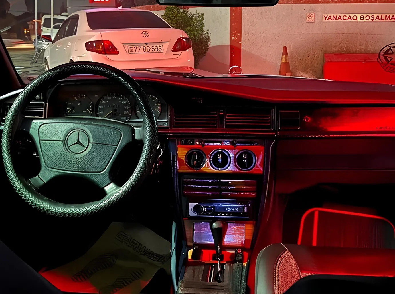 Mercedes 190, 2.0 L, 1991 year, 438 135 km, Baku - Price: 5 900 ₼ - Tunel.az
