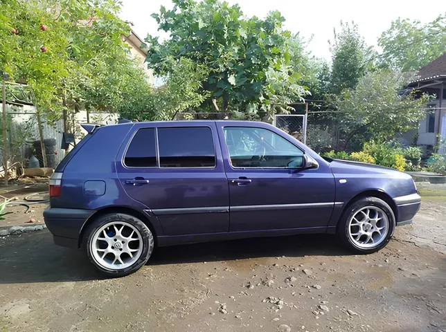 Volkswagen Golf, 2.0 L, 1998 год, 340 000 km, Ленкорань - Цена: 3 900 ₼ - Tunel.az