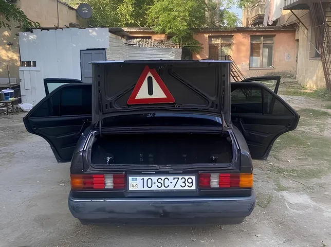 Mercedes 190, 2.0 L, 1989 год, 520 000 km, Баку - Цена: 4 800 ₼ - Tunel.az