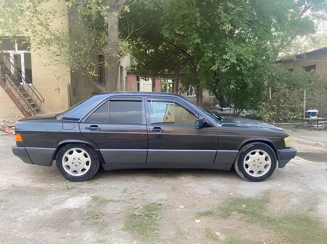 Mercedes 190, 2.0 L, 1989 год, 520 000 km, Баку - Цена: 4 800 ₼ - Tunel.az