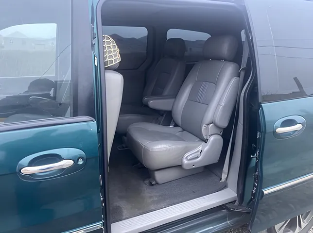 Kia Carnival, 2.5 L, 2004 жыл, 285 000 km, Sumgayit - Баасы: 7 000 ₼ - Tunel.az