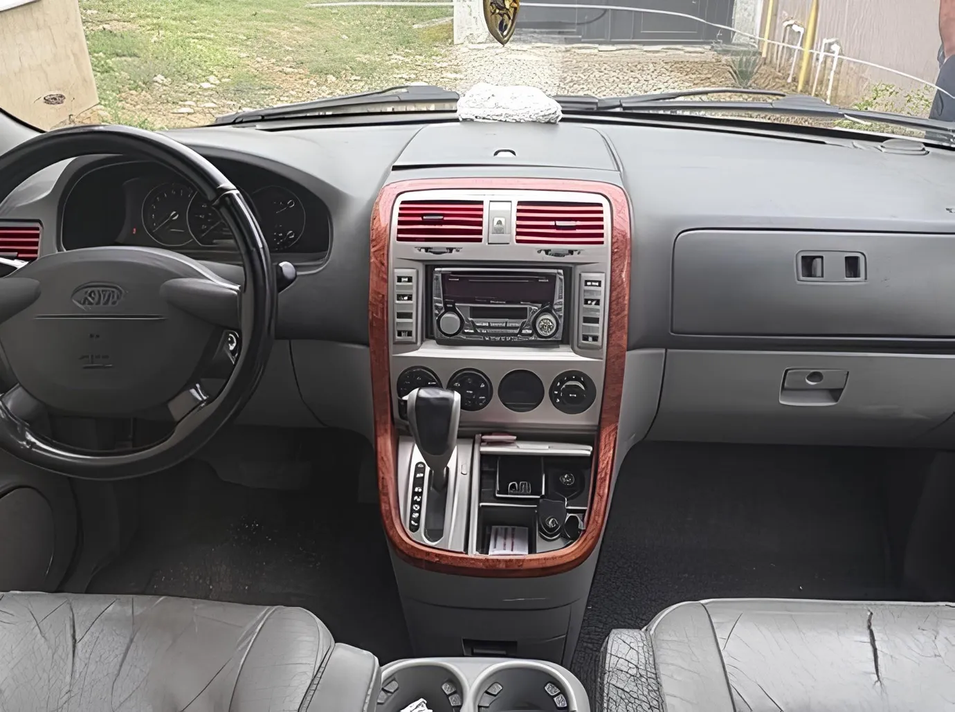 Kia Carnival, 2.5 L, 2004 жыл, 285 000 km, Sumgayit - Баасы: 7 000 ₼ - Tunel.az