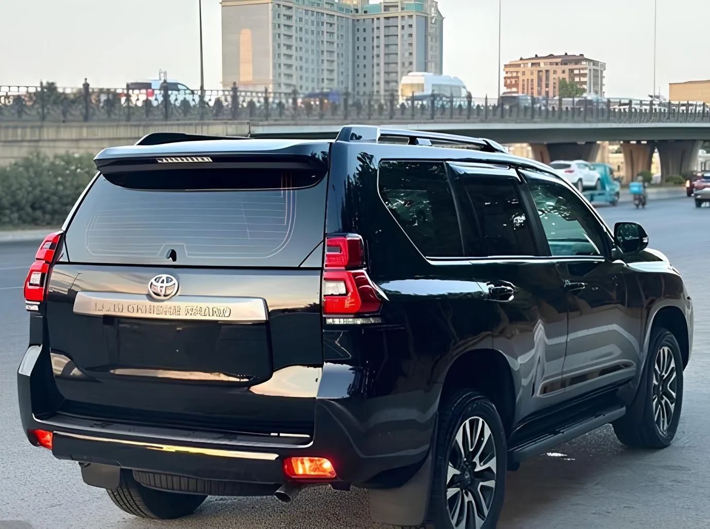 Toyota Land Cruiser Prado, 2.7 L, 2022 year, 181 339 km, Baku - Price: 64 900 ₼ - Tunel.az