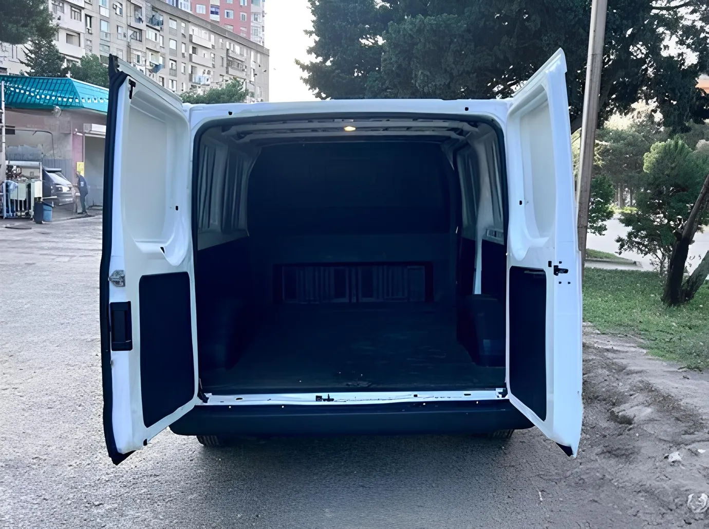 Ford Transit, 2.2 L, 2010 год, 185 000 km, Баку - Цена: 17 800 ₼ - Tunel.az