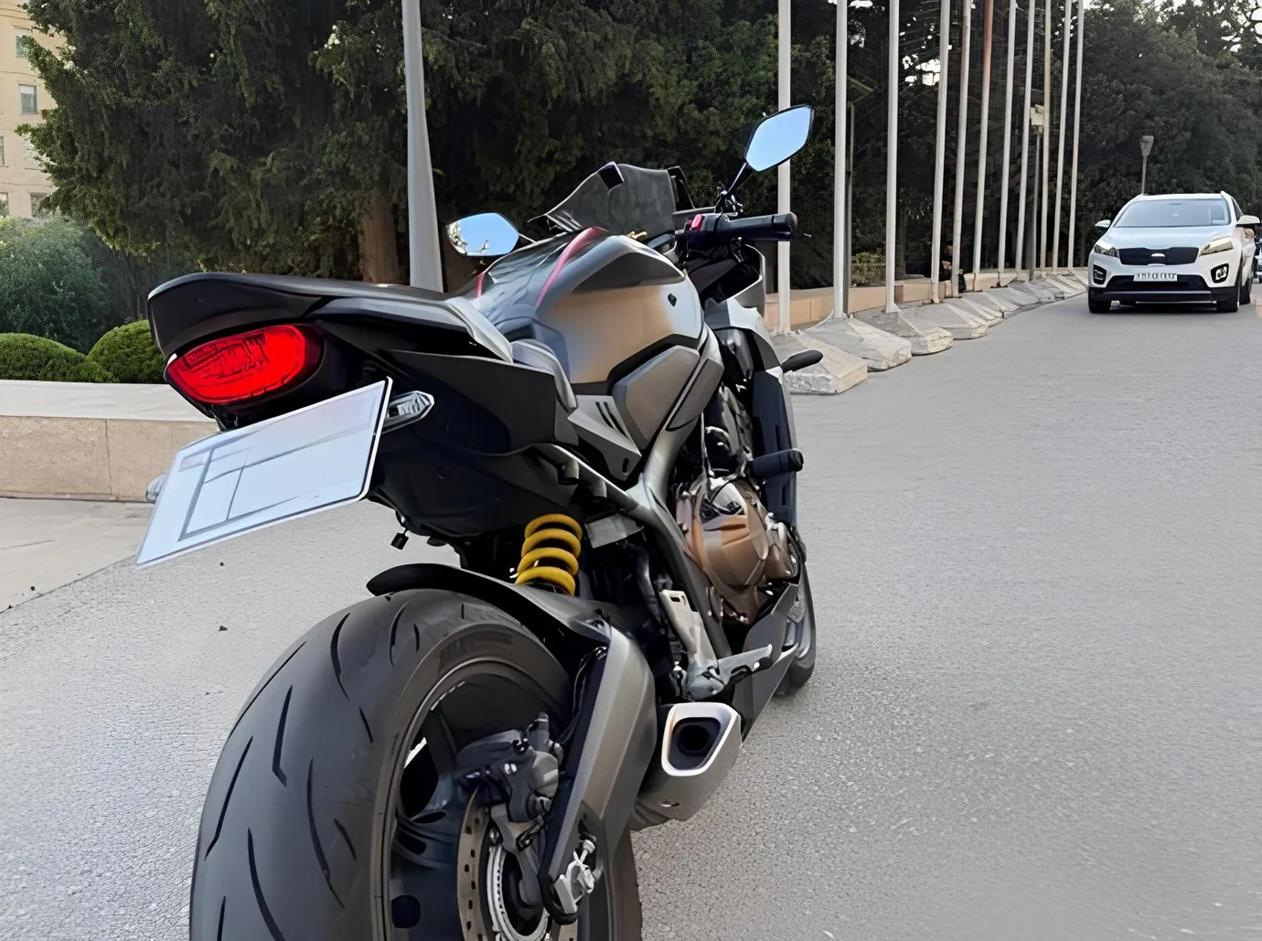 Honda CBR650R, 2.2 L, 2019 i̇l, 11 600 km, Bakı - Qiymət: 18 900 ₼ - Tunel.az