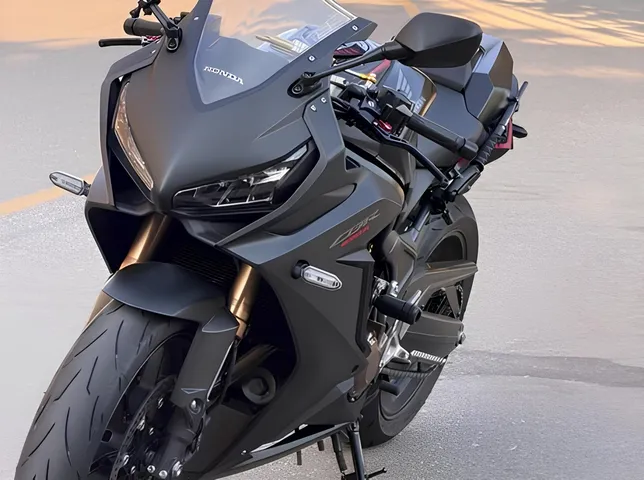 Honda CBR650R, 2.2 L, 2019 i̇l, 11 600 km, Bakı - Qiymət: 18 900 ₼ - Tunel.az