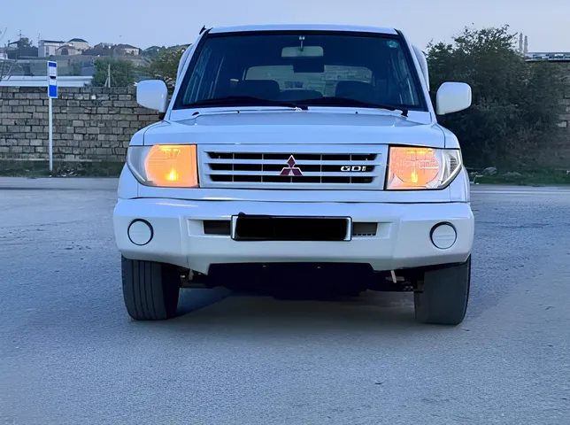 Mitsubishi Pajero io, 1.8 L, 1999 año, 250 000 km, Baku - Precio: 6 700 ₼ - Tunel.az