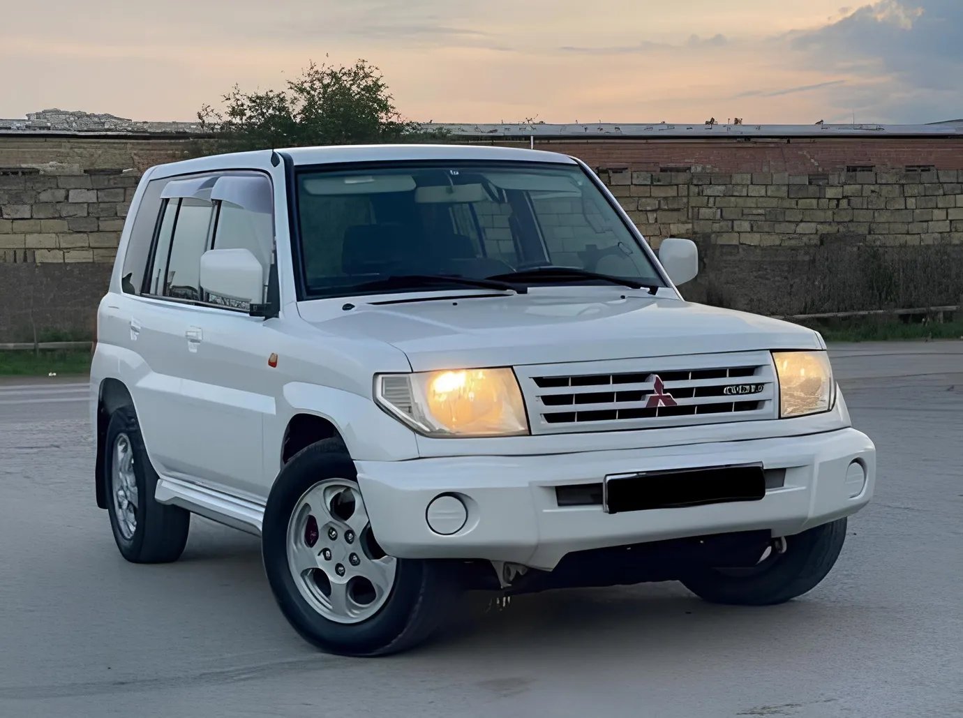 Mitsubishi Pajero io, 1.8 L, 1999 año, 250 000 km, Baku - Precio: 6 700 ₼ - Tunel.az