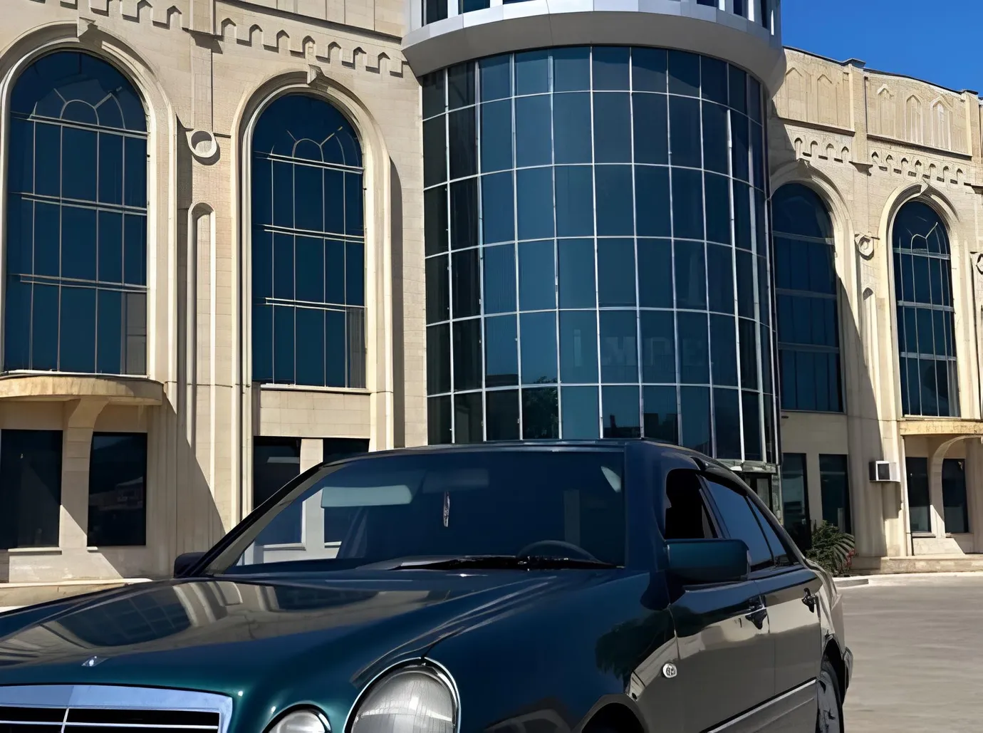 Mercedes E 280, 2.8 L, 1997 i̇l, 450 000 km, Bakı - Qiymət: 9 900 ₼ - Tunel.az