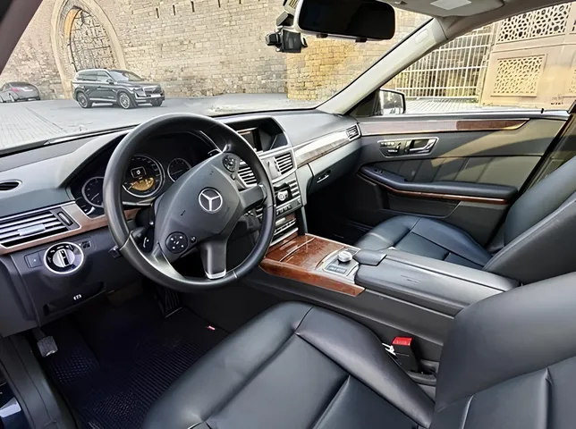 Mercedes E 220, 2.1 L, 2012 i̇l, 400 000 km, Bakı - Qiymət: 21 500 ₼ - Tunel.az