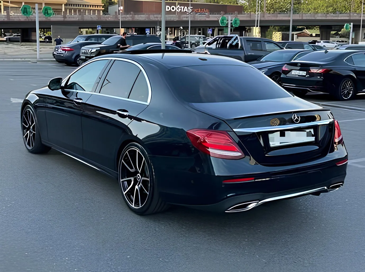 Mercedes E 300, 2.0 L, 2016 baujahr, 245 000 km, Baku - Preis: 38 900 ₼ - Tunel.az