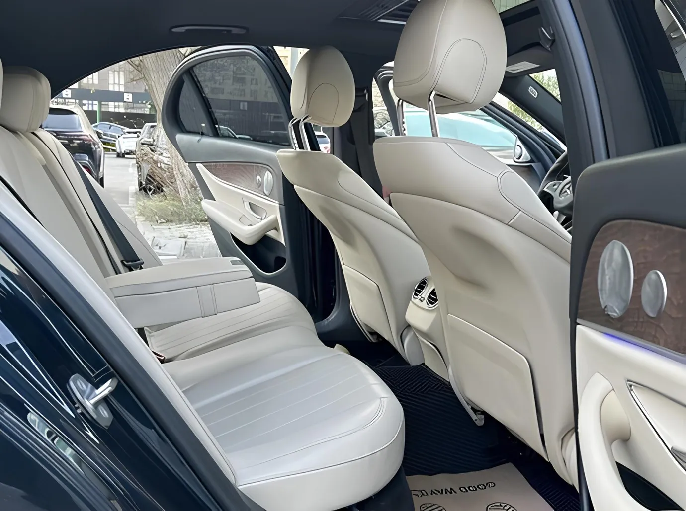 Mercedes E 300, 2.0 L, 2016 baujahr, 245 000 km, Baku - Preis: 38 900 ₼ - Tunel.az