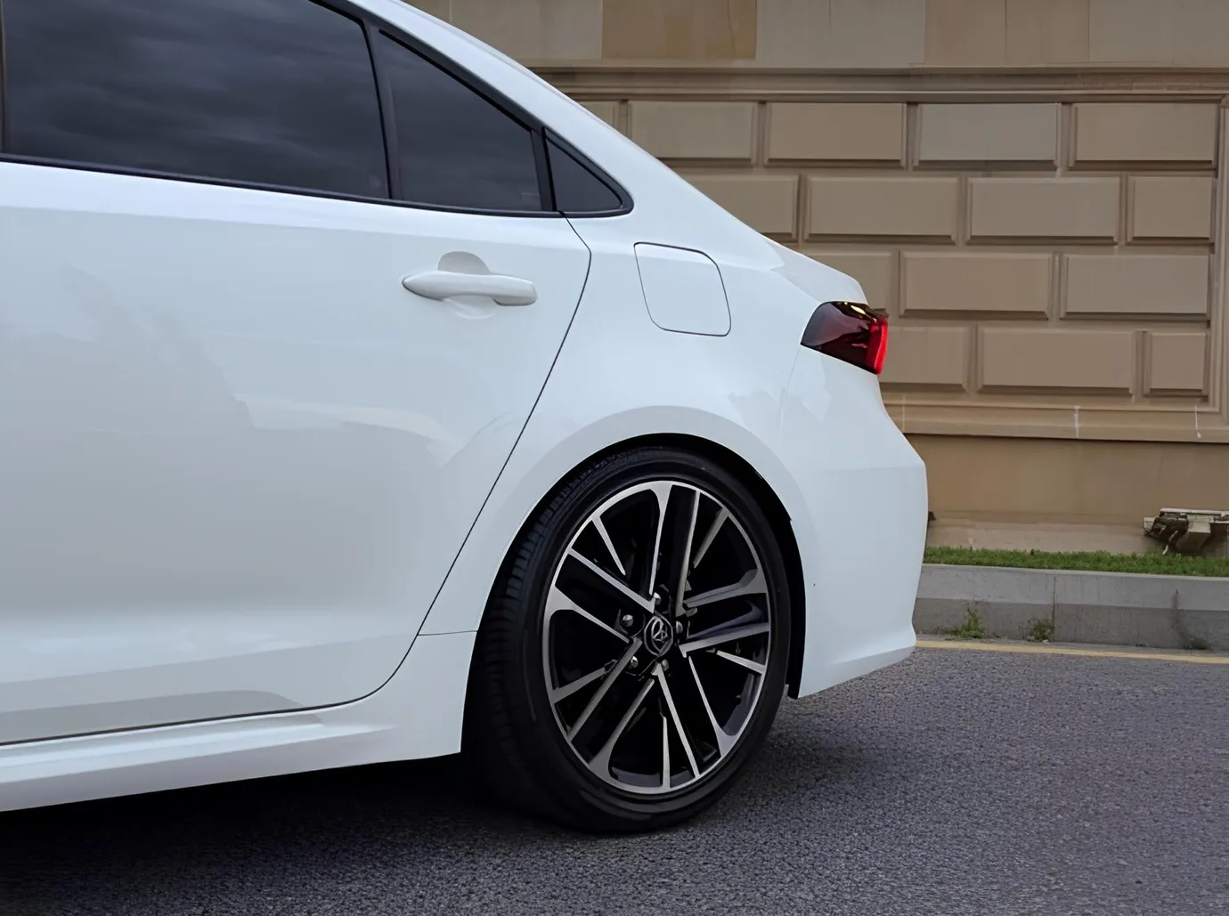 Toyota Corolla, 1.8 L, 2025 year, 13 000 km, Baku - Price: 34 900 ₼ - Tunel.az