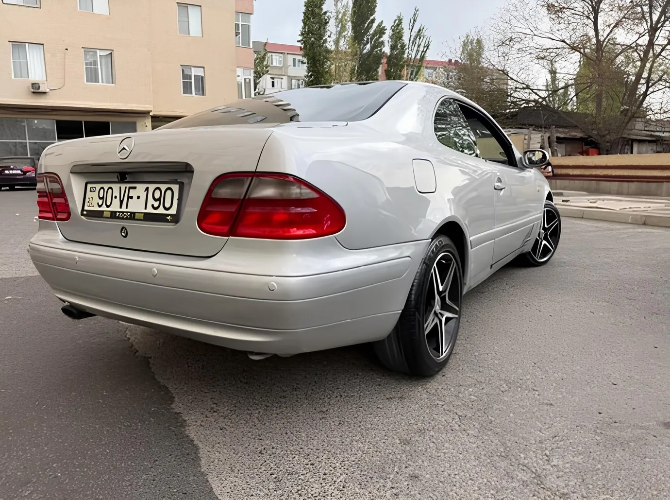 Mercedes CLK 200, 2.0 L, 1999 i̇l, 290 000 km, Sumqayıt - Qiymət: 9 800 ₼ - Tunel.az