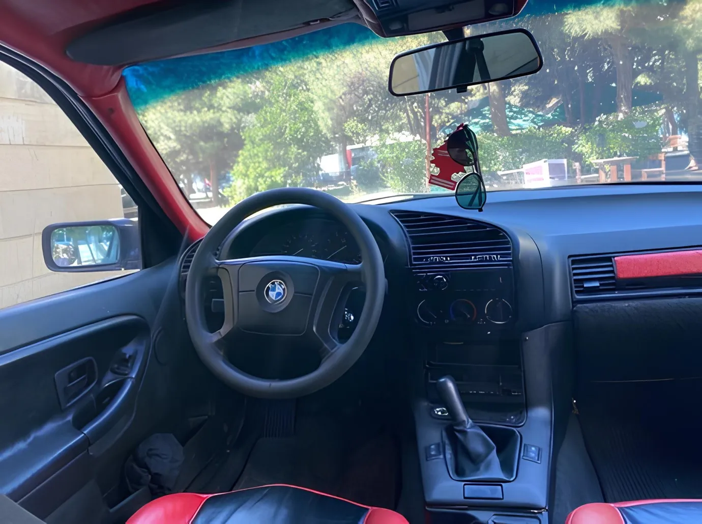 BMW 318, 1.8 L, 1993 год, 350 000 km, Баку - Цена: 3 100 ₼ - Tunel.az