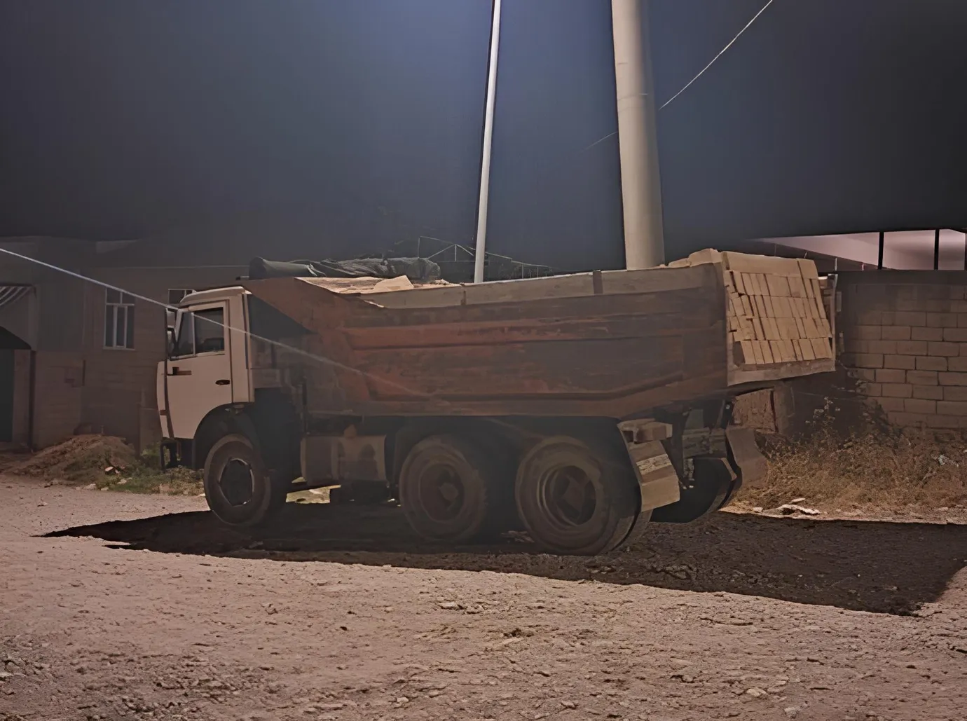 KamAz 5511, 11.0 L, 1982 year, 430 000 km, Shamakhi - Price: 17 000 ₼ - Tunel.az