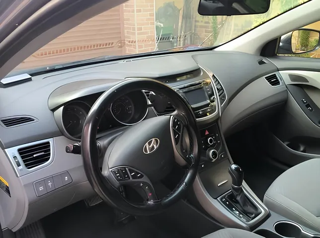 Hyundai Elantra, 1.8 L, 2014 год, 332 738 km, Сумгаит - Цена: 16 200 ₼ - Tunel.az