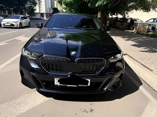 BMW 520, 2.0 L, 2023 год, 53 000 km, Баку - Цена: 109 100 ₼ - Tunel.az