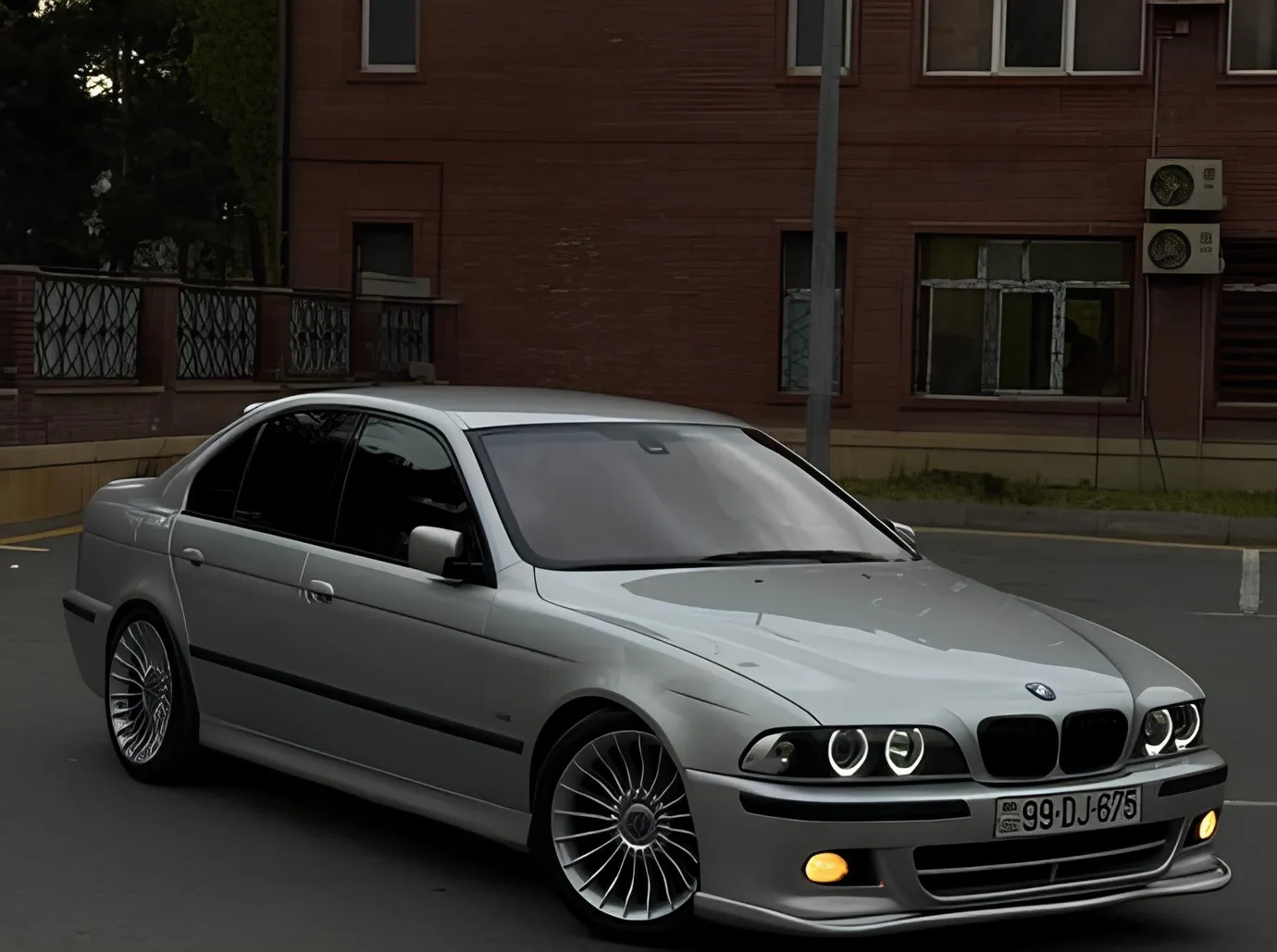 BMW 525, 2.5 L, 2003 ano, 290 000 km, Baku - Preço: 12 300 ₼ - Tunel.az