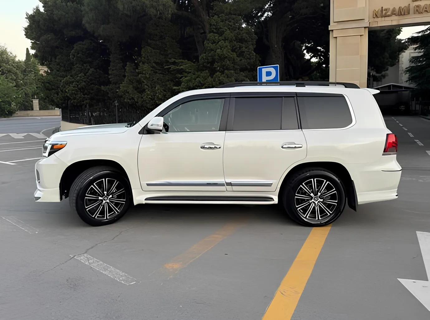 Toyota Land Cruiser, 4.0 L, 2012 год, 258 000 km, Баку - Цена: 53 000 ₼ - Tunel.az
