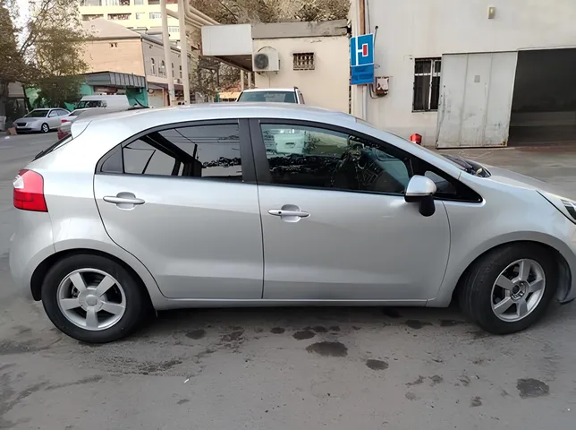 Kia Rio, 1.4 L, 2014 год, 395 000 km, Баку - Цена: 13 500 ₼ - Tunel.az