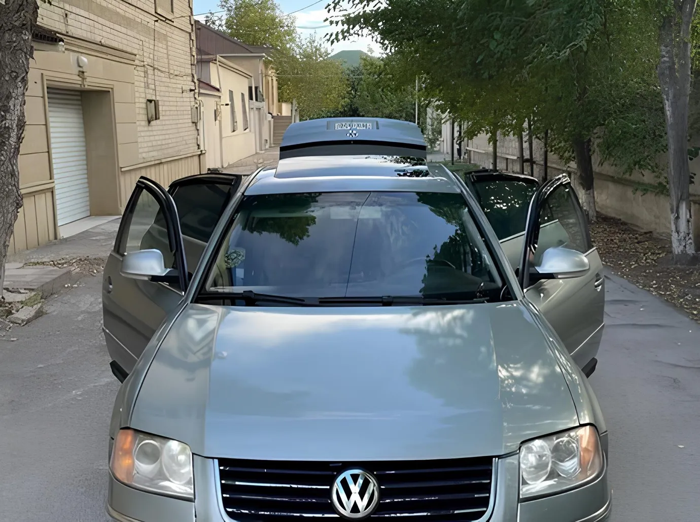Volkswagen Passat, 1.8 L, 2004 год, 357 772 km, Баку - Цена: 5 400 ₼ - Tunel.az