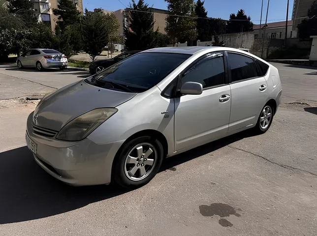 Toyota Prius, 1.5 L, 2007 yıl, 300 000 km, Baku - Fiyat: 21 600 ₼ - Tunel.az