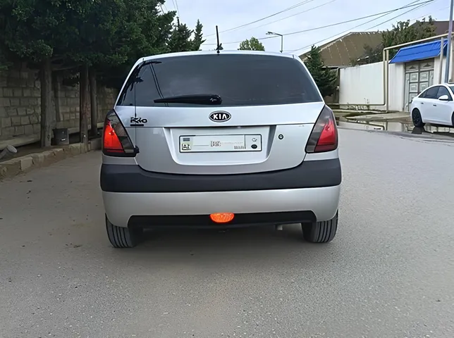 Kia Rio, 1.4 L, 2006 год, 350 000 km, Баку - Цена: 9 400 ₼ - Tunel.az