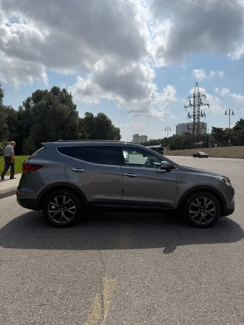 Hyundai Santa Fe, 0.2 L, 2016 year, 172 113 km, Baku - Price: 33 800 ₼ - Tunel.az