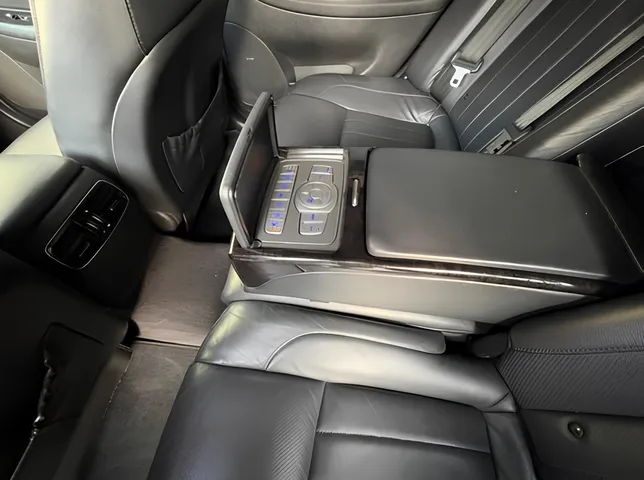 Hyundai Genesis, 3.8 L, 2012 год, 232 000 km, Баку - Цена: 19 800 ₼ - Tunel.az