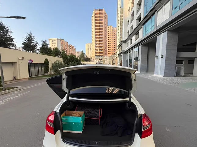 Hyundai Genesis, 3.8 L, 2012 год, 232 000 km, Баку - Цена: 19 800 ₼ - Tunel.az