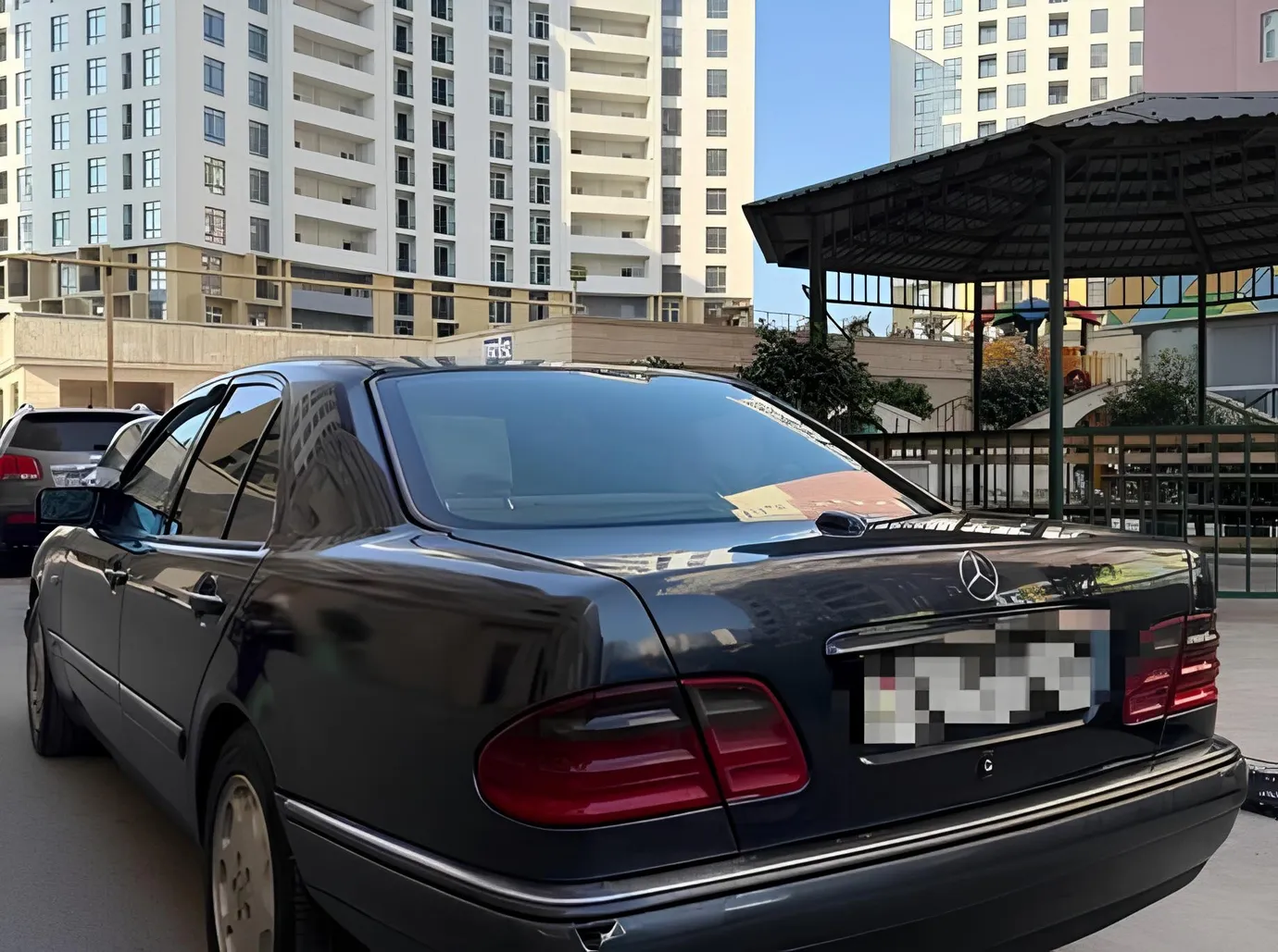 Mercedes E 240, 2.4 L, 1997 year, 433 891 km, Baku - Price: 10 800 ₼ - Tunel.az