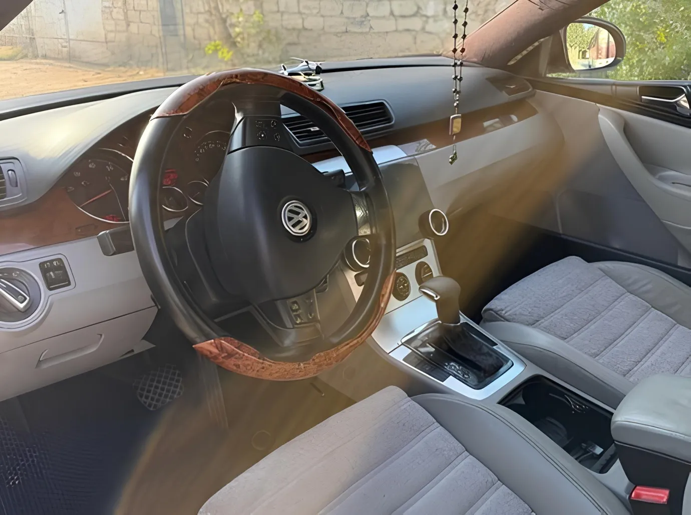 Volkswagen Passat, 2.0 L, 2009 წელი, 331 038 km, Sumgayit - ფასი: 8 600 ₼ - Tunel.az
